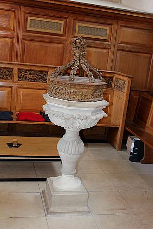St Nicholas Cole Abbey - The Font